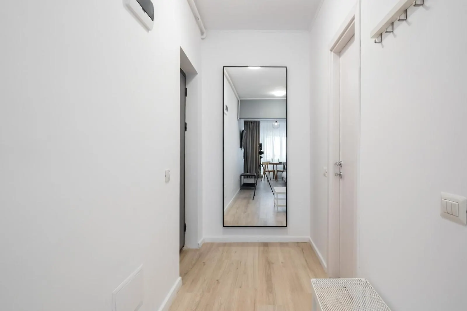 High-End Studio With Panoramic View, Parking & Pool Bucharest 0*,