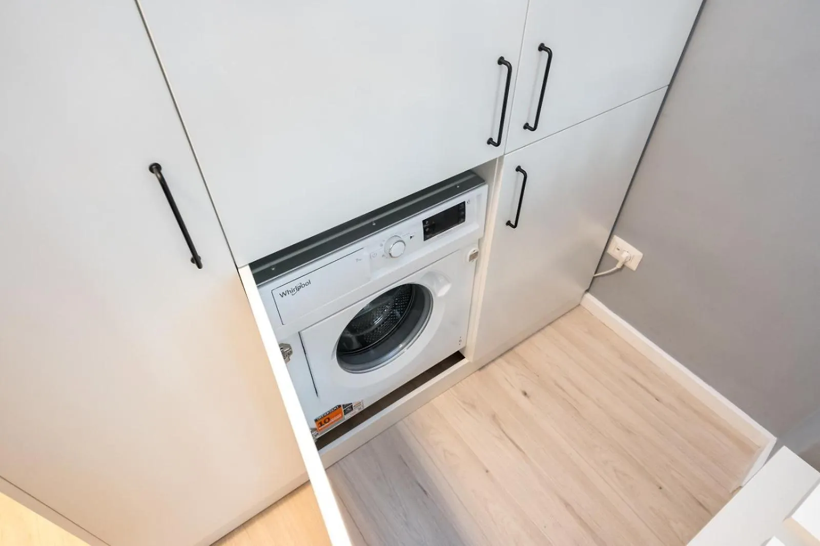 Apartment High-End Studio With Panoramic View, Parking & Pool Bucharest